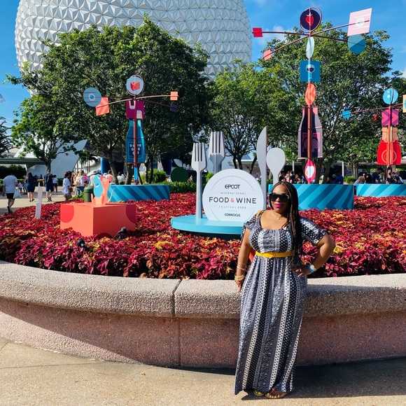 Brand New! Vibe Sportswear Black and White Vertical Striped Printed Dress Sz 2X - Picture 1 of 10